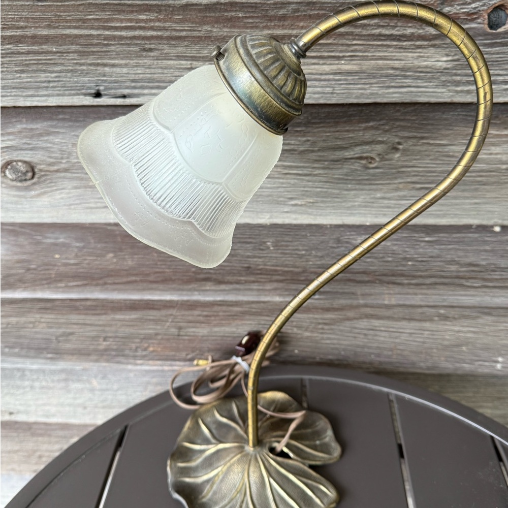 Lily Pad Desk Lamp